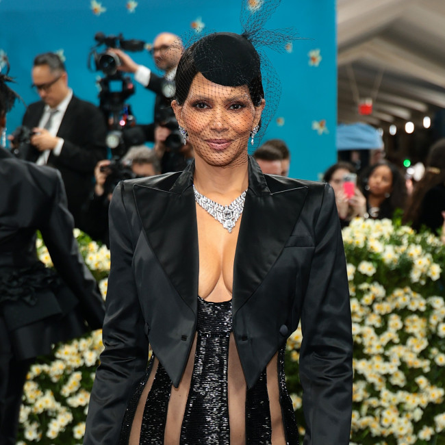 Jordin Sparks defends Halle Berry message