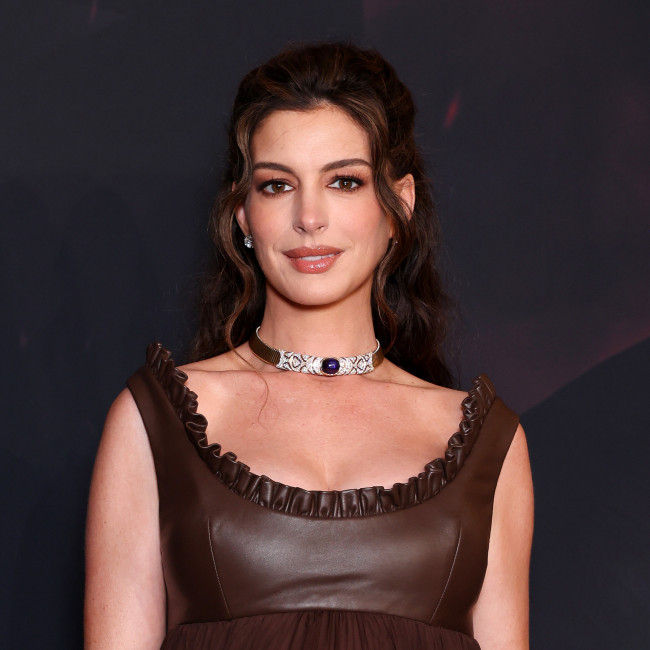 Anne Hathaway offers theory about Verity ending
